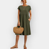 Abito Midi con Linee Semplici