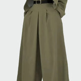 Set di Basco e Cardigan in Stile Elegante e Moderno