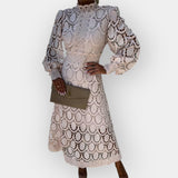 Abito Romantico con Dettagli in Pizzo