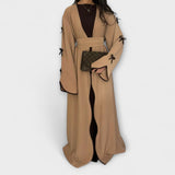 Cardigan Elegante e Abito Combinato con Decorazione a Righe