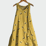 Abito con Motivo Api