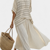 Completo in lino di bambù Daisy con elegante maglietta a righe e pantaloni fluidi per uno stile moderno e comodo