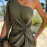 Kaelis - Elegant Slit Dress