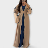 Cardigan Elegante e Abito Combinato con Decorazione a Righe