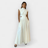 Abito Elegante con Tagli