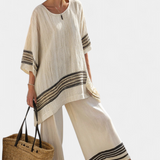 Completo Mediterraneo Daisy in lino di bambù con eleganti righe rosse e verdi