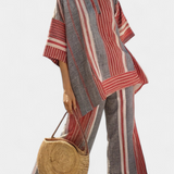 Salopette Oversize Daisy in Lino con Righe Rosse Corallo e Grigio, Stile Moderno e Confortevole