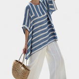 Set Elegante Mediterraneo in Lino con Righe Blu e Pantaloni con Orlo per un Look Fresco e Chic