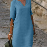 Lola - Relaxed V-Neck Dress