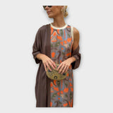 Maxi Abito con Motivi Impegnativi