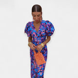 Abito con Maniche e Volant