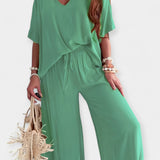 Set Arioso con Pantaloni Larghi e Blusa Svasata