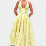 Abito Midi con Schiena Scoperta e Corsetto Elegante