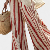 Incredibile Completo Due Pezzi Daisy con Strisce Rosse in Tessuto Naturale