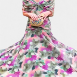 Abito Lungo Floreale con Scollatura a V e Romantica Eleganza