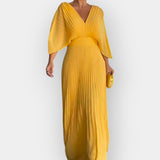 Abito Plissettato Elegante con Linea Stilosamente